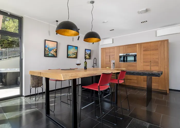 빌라 Mistral Opatija, Five Star Exclusive Retreat, Gated Community *